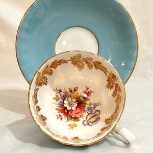 Aynsley Vintage Teacup & Saucer Floral Bouquet Gold Laurel Leaf Accents Blue